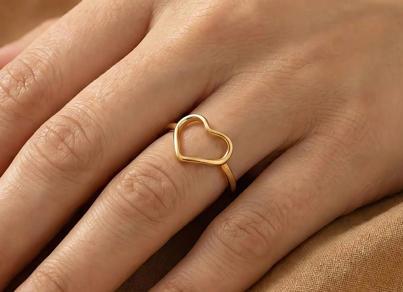 Anillo Silueta Corazón