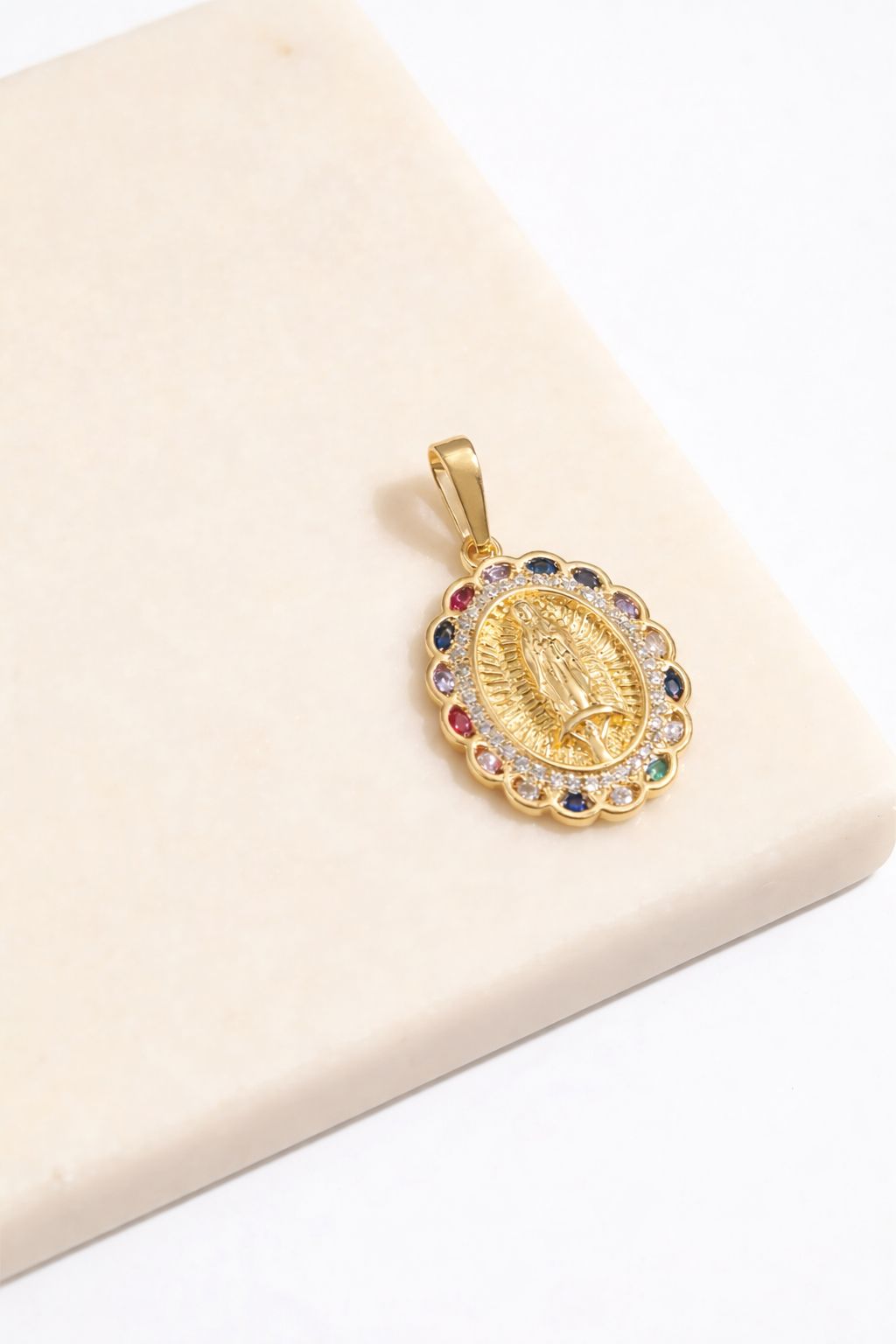 Dije Virgen Guadalupe Circones Grande