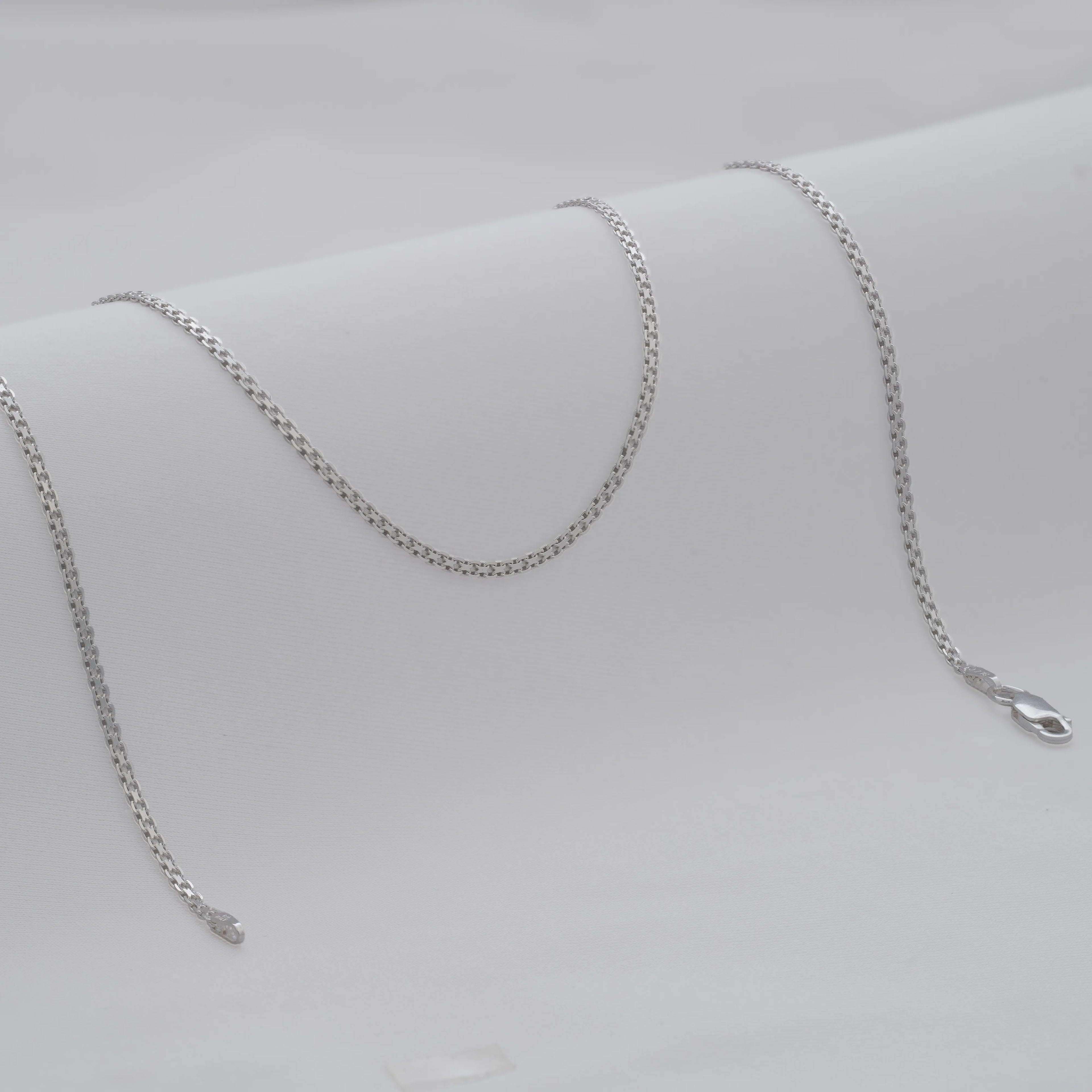 Cadena China 2mm 45cms