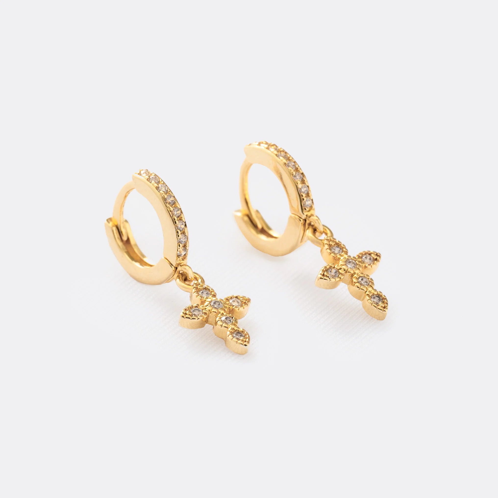 Aretes Crosses